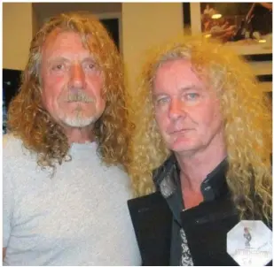  ??  ?? Swan with Robert Plant.