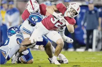  ?? Godofredo A. Vásquez/Associated Press ?? Stanford’s Mitch Leigber (32) had 12 carries for 40 yards and a touchdown against BYU.