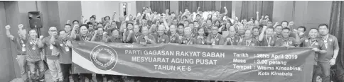  ??  ?? Parti Gagasan Rakyat Sabah’s new office bearers line up for year 2019-2023.