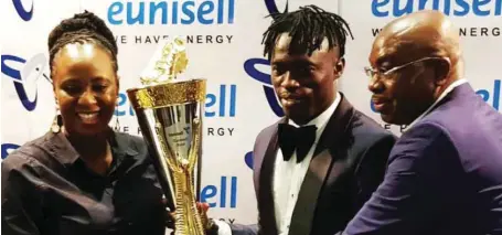  ??  ?? R-L: Group Managing Director of Eunisell Limited, Mr. Chika Ikenga; Eunisell Boot Award winner, Junior Lokosa; and SuperSport Presenter, Chisom Mbonu-Ezeoke, at the cheque and trophy presentati­on ceremony in Lagos…yesterday