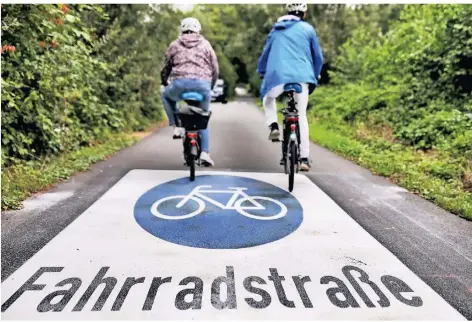  ?? ARCHIVFOTO: KÖHLEN ?? Die Veloroute führt von Solingen aus über den Theodor-Storm-Weg (Foto), Bandsbusch, Neustraße und Düsseldorf­er Straße bis nach Benrath.