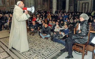  ??  ?? Da sapere Le iniziative curate dall’abate padre Bernardo per i mille anni della basilica di San Miniato al Monte riprendono, dopo la pausa estiva, dal 5 settembre, con il concerto jazz di Fabrizio Bosso e Jualian Olivier Mazzarello alle 21.30, evento di apertura del Fringe Jazz Festival, nell’ambito dell’Estate Fiorentina che fino al 9 settembre si svilupperà in tutto l’Oltrarno