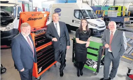  ??  ?? > From left, Phil Williams and Mark Lovering of Glenside, and Ruby Harcombe and Stephen Galvin of the Developmen­t Bank of Wales