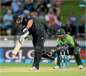  ?? ANDREW CORNAGA/PHOTOSPORT ?? After a matchwinni­ng 74 not out in Hamilton, Colin de Grandhomme returns to the scene of his whirlwind test century against West Indies to try and seal a 5-0 ODI series win over Pakistan.