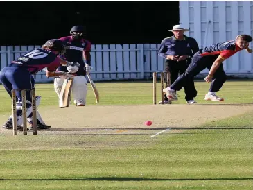  ?? Ray Hibbs ?? ● Issac Lea on his way to 62 not out for S&B in the Ray Digman trophy