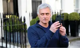  ??  ?? José Mourinho arrives at his London home after being sacked by Tottenham Hotspur on Monday. Photograph: Toby Melville/Reuters