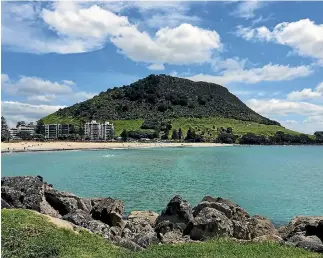  ?? PHOTO: ANGELA QUIGAN ?? Mauao is 232 metres above sea level and sits at the end of the peninsula.