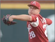  ?? NWA Democrat-Gazette/ANDY SHUPE ?? Arkansas starter Kole Ramage delivers Saturday during the first inning of the second game against Kentucky at Baum Stadium in Fayettevil­le. The Hogs won 16-9 to complete the sweep.