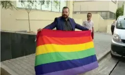  ?? ECO NEWS ?? Munir Baatur es abogado y el primer candidato gay en Túnez.