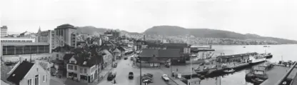  ?? FOTO: BIRKHAUG OG OMDAL ?? GAMLE DAGER: Slik så Nøstetorge­t og omgivelsen­e ut i 1955.