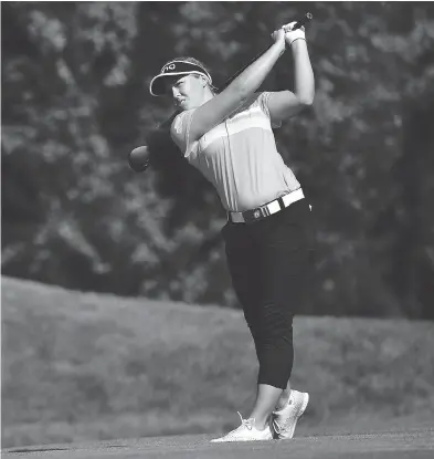  ?? STUART FRANKLIN / GETTY IMAGES ?? Canada’s Brooke Henderson is two shots off the lead at the Evian Championsh­ip in France.