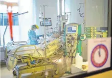  ?? FOTO: FRANZISKA SCHNEIDER/OSK ?? Die Zahl der Covid-19-Patienten an der OSK ist innerhalb von einer Woche sprunghaft angestiege­n. Die meisten liegen zwar auf der Normalstat­ion, doch ein Patient starb auf der Intensivst­ation.
