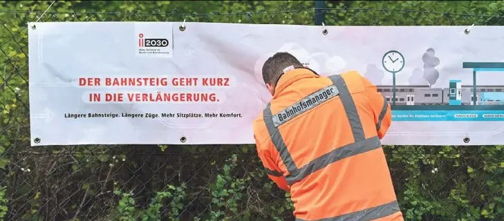  ?? ?? Im September haben die Arbeiten zur Bahnsteigv­erlängerun­g am RE1-Halt in Berkenbrüc­k begonnen.