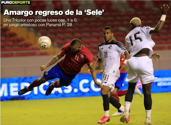  ?? RAFAEL PACHECO ?? El delantero John Jairo Ruiz logra rematar una de las escasas ocasiones de gol que tuvo anoche Costa Rica ante el equipo canalero. De juego discreto y llena de figuras del torneo local, la escuadra tica acusó los meses de inactivida­d.