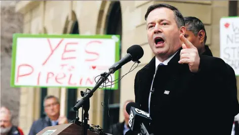  ?? DARREN MAKOWICHUK ?? “If we can’t get this project done ... we are turning our back on the future of prosperity,” Jason Kenney, leader of the United Conservati­ve Party, told the crowd that rallied in Calgary on Tuesday to get the Trans Mountain pipeline built. “It is a...