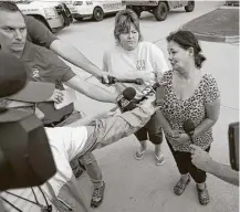  ?? Godofredo A. Vasquez / Houston Chronicle ?? Frances Breaux talks to media about her close friends and neighbors, whom she hadn’t been able to reach since before the organic peroxides inside the Arkema chemical plant exploded Thursday.