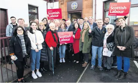  ??  ?? Support
Jeremy Corbyn was given a warm welcome by Labour supporters