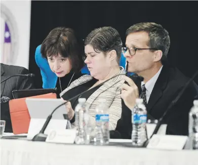  ?? archivo ?? En la foto, la directora ejecutiva de la JSF, Natalie Jaresko, junto a Ana Matosantos y David David Skeel (presidente). El término de tres años de los nombramien­tos de estos últimos dos venció el 30 de agosto de 2019.