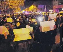  ?? MARK R. CRISTINO / EFE ?? Una protesta en Pekín contra las restriccio­nes.