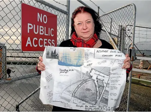  ?? KAVINDA HERATH/STUFF 634580151 ?? Bluff resident Cherie Chapman stands near the closed Bluff wharf that she wants to see beautified and made open to the public.