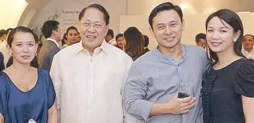  ??  ?? Senator Ed Angara with (from left) former Young Star columnist Anna Angara, Senator Sonny Angara and wife Tootsy Angara