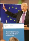  ?? Foto: dpa ?? Edmund Stoiber las den EU-Gesetzgebe­rn vor acht Jahren die Leviten, doch geändert hat sich wenig.