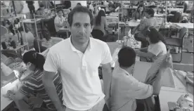  ?? TRIBUNE NEWS SERVICE ?? Dov Charney, chief executive officer of American Apparel, is being sued for allegedly choking, throwing dirt, and hurling nasty slurs and epithets at an employee.