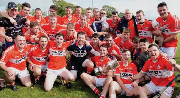  ??  ?? Banteer celebrate a teriffic victory in the Kanturk Co Op Mart Duhallow JAHC Final. Photo by John Tarrant