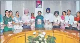  ??  ?? Lyallpur Khalsa College staff members during the launch of their annual magazine in Jalandhar on Sunday. HT PHOTO