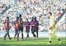  ?? FOTO: MANEL MONTILLA ?? Dos goles de córner sirvieron para remontar ante la Real en Anoeta