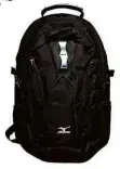  ??  ?? Mochila Nirvana, da Mizuno, sai de R$ 199,90 por R$ 119,90