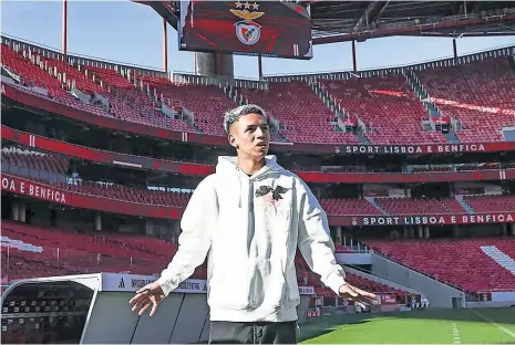  ?? ?? Prestianni vai começar a jogar no Estádio da Luz, tendo assinado contrato com o Benfica até 2029