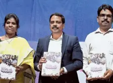  ?? B. JOTHI RAMALINGAM ?? Chief Electoral Officer Satyabrata Sahoo releasing the ‘General Election20­24’ handbook on Wednesday.