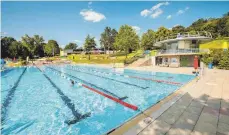  ?? ARCHIVFOTO: ANDREAS WEGELIN ?? Das Spieselfre­ibad in Wasseralfi­ngen ist ab 1. Mai betriebsbe­reit. Wenn es das Wetter zulässt, öffnet dieses Anfang Mai seine Pforten.