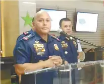  ?? SUNSTAR PHILIPPINE­S FILE FOTO ?? CLEANSING. PNP chief Ronald dela Rosa says efforts to cleanse the police force of corrupt cops continue.