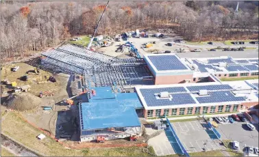  ?? New Fairfield Public Schools / Contribute­d photo ?? Aerial view of progress on the new Consolidat­ed Early Learning Academy site in New Fairfield.