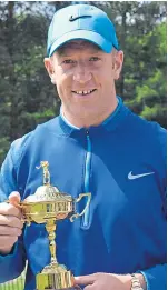  ??  ?? Charlie Adam at Caird Park Golf Course in Dundee with a gold trophy in memory of his father, left.
