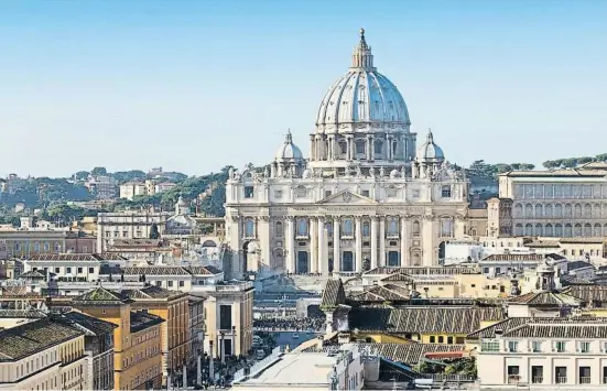  ?? MichalLudw­icza  !"##$ %&a'"( i)#*c +h*#* ?? El Vaticà, presidit per la basílica de Sant Pere