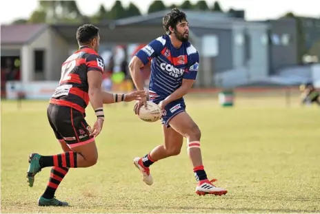  ?? Photos: Kevin Farmer ?? FRESH TALENT: Dave McGrady has been a late season pick-up for the Warwick Cowboys after the season-ending injury of Dan Murphy. McGrady kicked five goals in the Cowboys’ 22-14 win over Valleys.