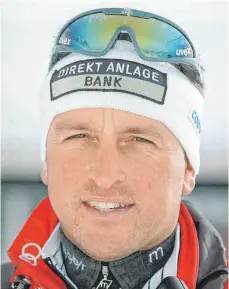  ?? FOTO: BAUMANN ?? Auf der Piste fängt alles an: Rainer Mutschler aus Bad Saulgau als Cheftraine­r der Alpin-Frauen des Deutschen Skiverband­s.