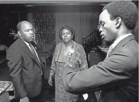  ?? COURTESY OF LOVE COLLINS III ?? Campaign strategist Love Collins III (who now lives in Memphis) meets with John Lewis and his wife, Lillian Lewis, at the Lewis campaign congressio­nal campaign headquarte­rs on Peachtree Street in Atlanta in 1986, on the way to a televised debate with Lewis' opponent, Julian Bond.