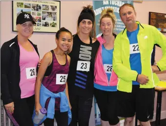  ?? Photos by Fergus Dennehy. ?? Siobhán Diggins, Paige Drury, Jilly Dee, Samatha Drury and Liam O’Halloran pictured getting ready to take part in the Causeway 10km/5km run in aid of Down Syndrome Kerry.