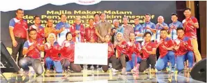  ??  ?? PENYUMBANG pingat emas terbanyak, skuad pencak silat.