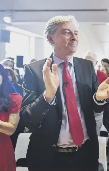  ??  ?? 0 Scottish Labour leader Richard Leonard and former prime minister Gordon Brown with party members and candidates for the European elections at a rally in Glasgow