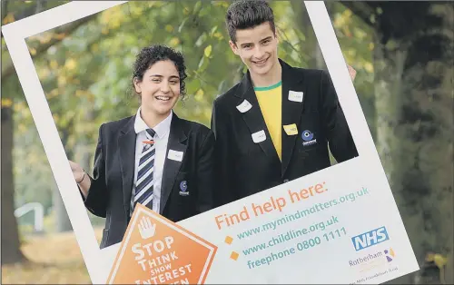  ?? PICTURE: SCOTT MERRYLEES. ?? GOOD EXAMPLE: Head boy and head girl at Oakwood High School in Rotherham, Will Monteiro and Safia Ajaib, have become mental health champions.