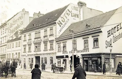  ?? [Sammlung Hubmann/picturedes­k.com ] ?? Das Burgenland betrachtet­e die Stadt Ödenburg als seine natürliche Hauptstadt.