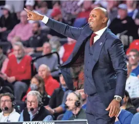  ?? DALE ZANINE/USA TODAY SPORTS ?? Memphis head coach Penny Hardaway reacts against Georgia at Stegeman Coliseum in Ahtens, Ga., on Wednesday.