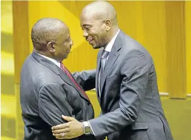  ?? Gallo Images/Netwerk24/Jaco Marais ?? Cyril Ramaphosa, left, and most of his cabinet belong in retirement homes, says the writer, whereas the DA is fronted by Mmusi Maimane, a young leader without baggage.