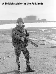  ?? ?? A British soldier in the Falklands