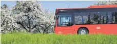  ?? ARCHIVFOTO: BODO/BERND HASENFRATZ ?? Deutliche Verbesseru­ngen bei Bus und Bahn soll es in der Region in den kommenden Jahren geben.